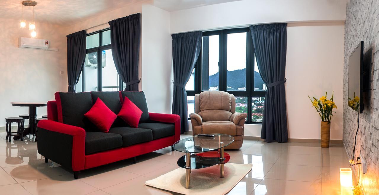 Lazy Traveler'S Suite By D Imperio Homestay Джорджтаун Экстерьер фото